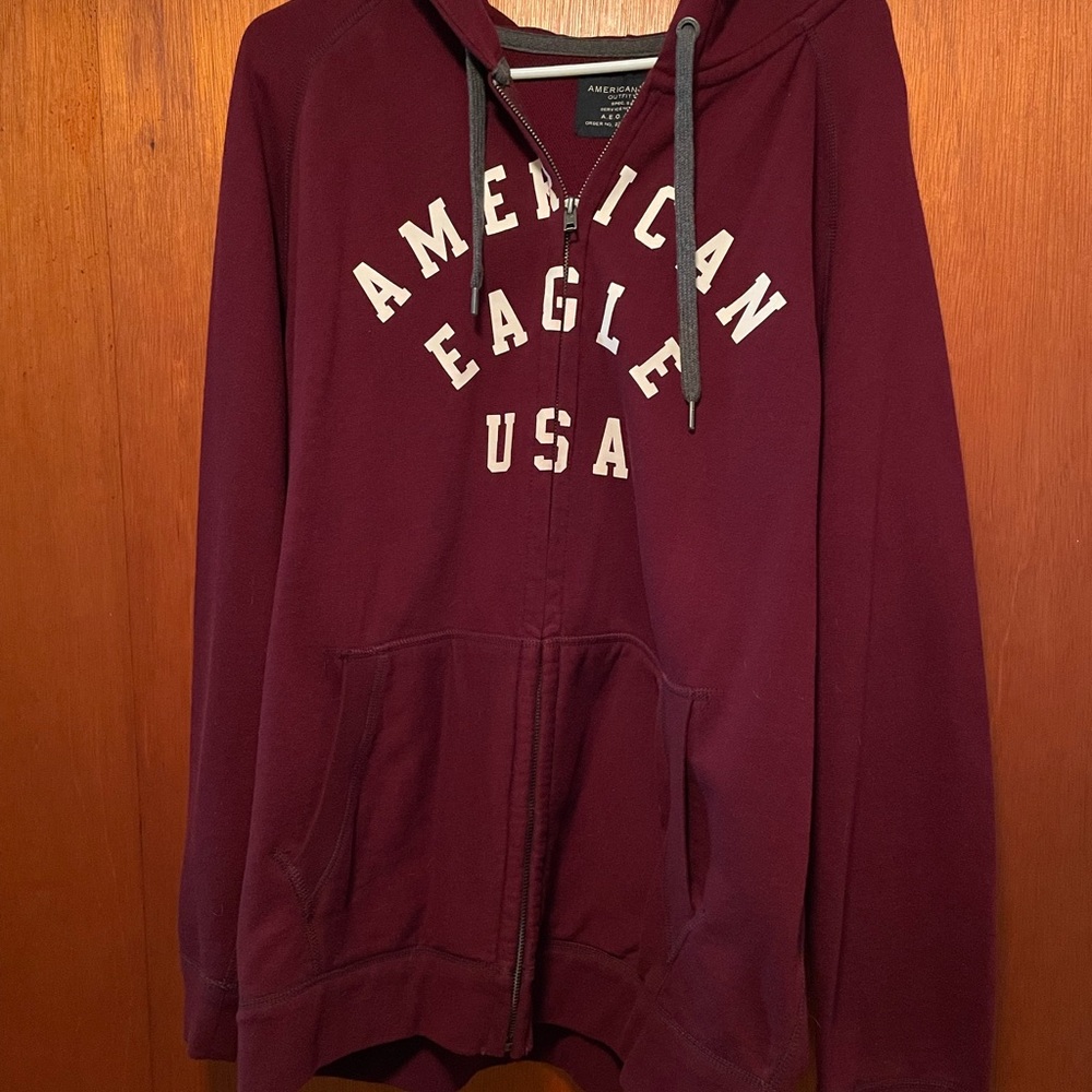 American Eagle Burgundy Sweatshirt